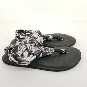 B19 Sanuk Womens Yoga Sling 2 Prints Black White Flip Flop Sandal SWS10818S Sz 5